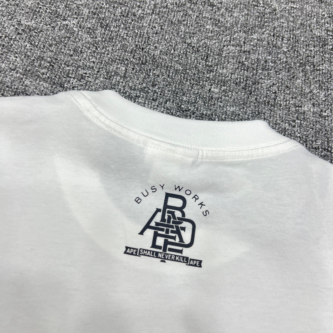 Bathing Shark and ape head print T-Shirt NextBlock