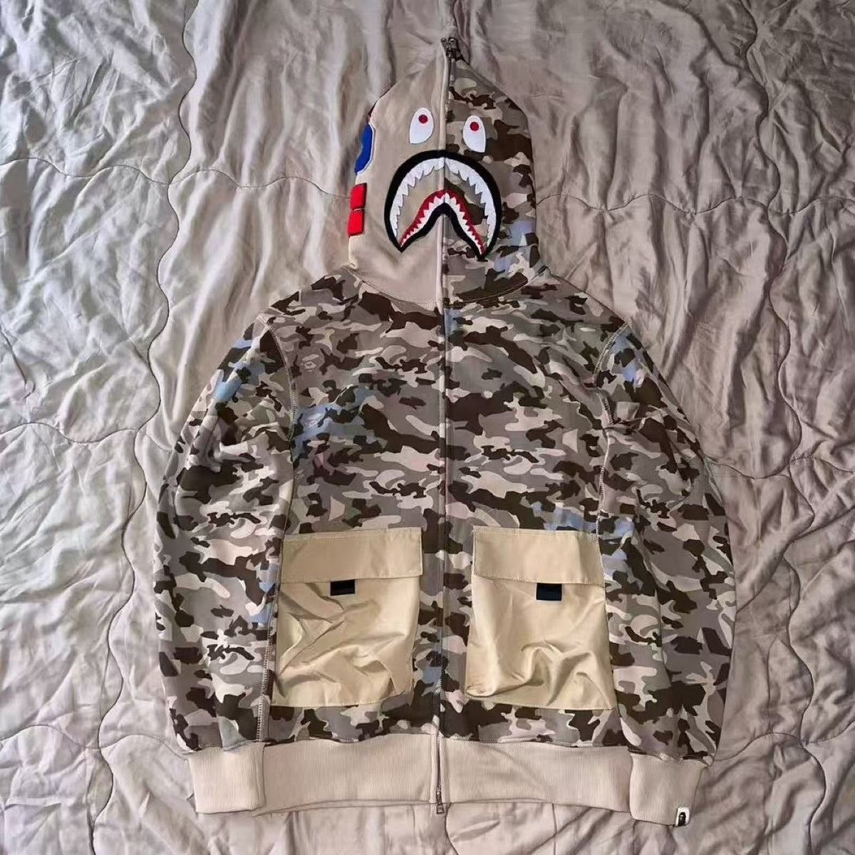 Bathing Shark and ape head print hoode BAPE desert bat NextBlock